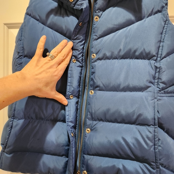 J Crew down puffer vest, Small, blue - Picture 3 of 8